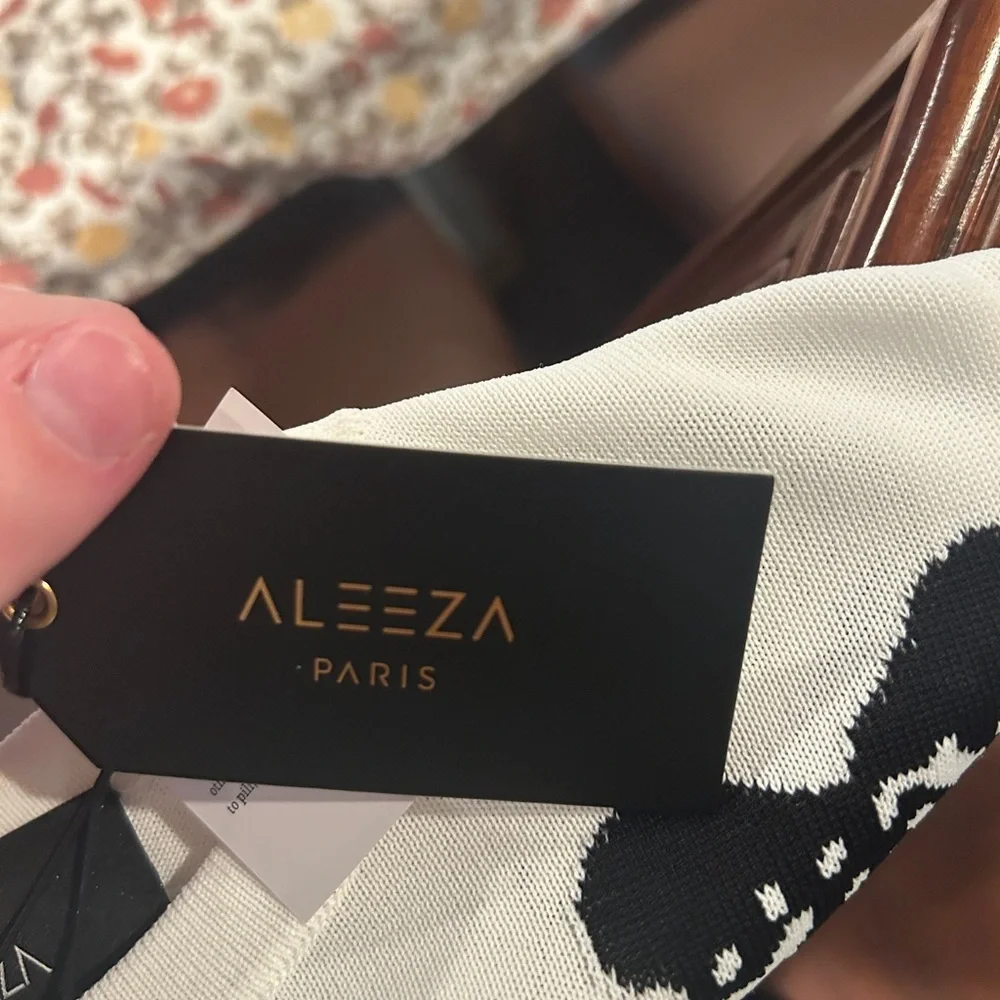 Aleeza Paris NWT Marion Bow Top Size Extra Small